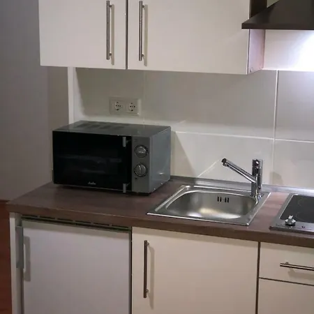 Apartment 4 Rent *