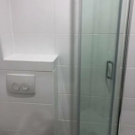 Apartment 4 Rent *